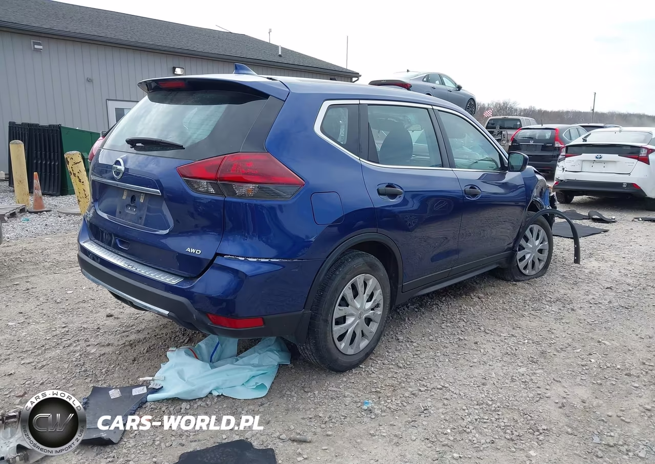 2018 Nissan Rogue S VIN:5N1AT2MV5JC731841 - 4