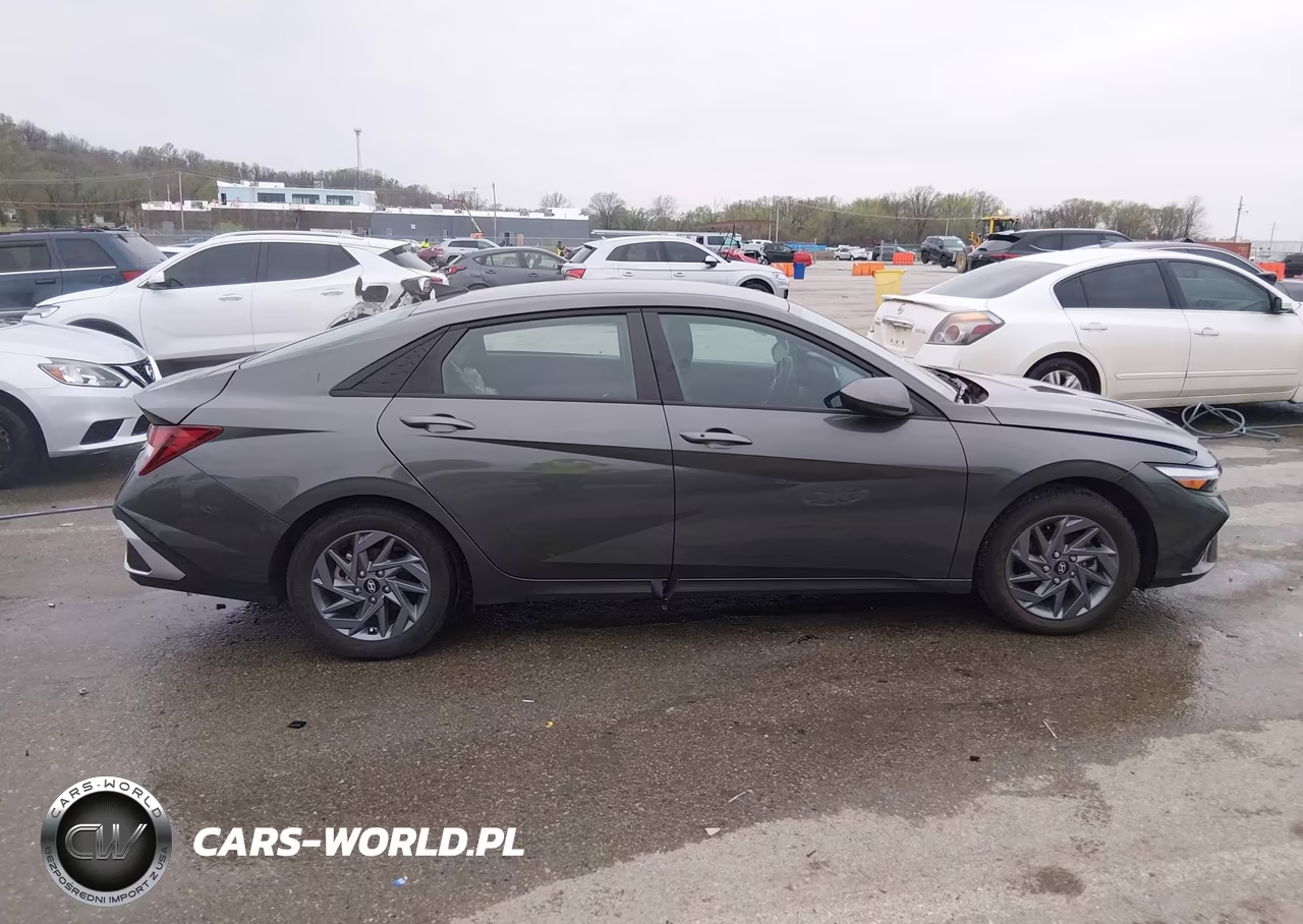 2024 Hyundai Elantra Sel VIN:KMHLM4DG9RU816996 - 13
