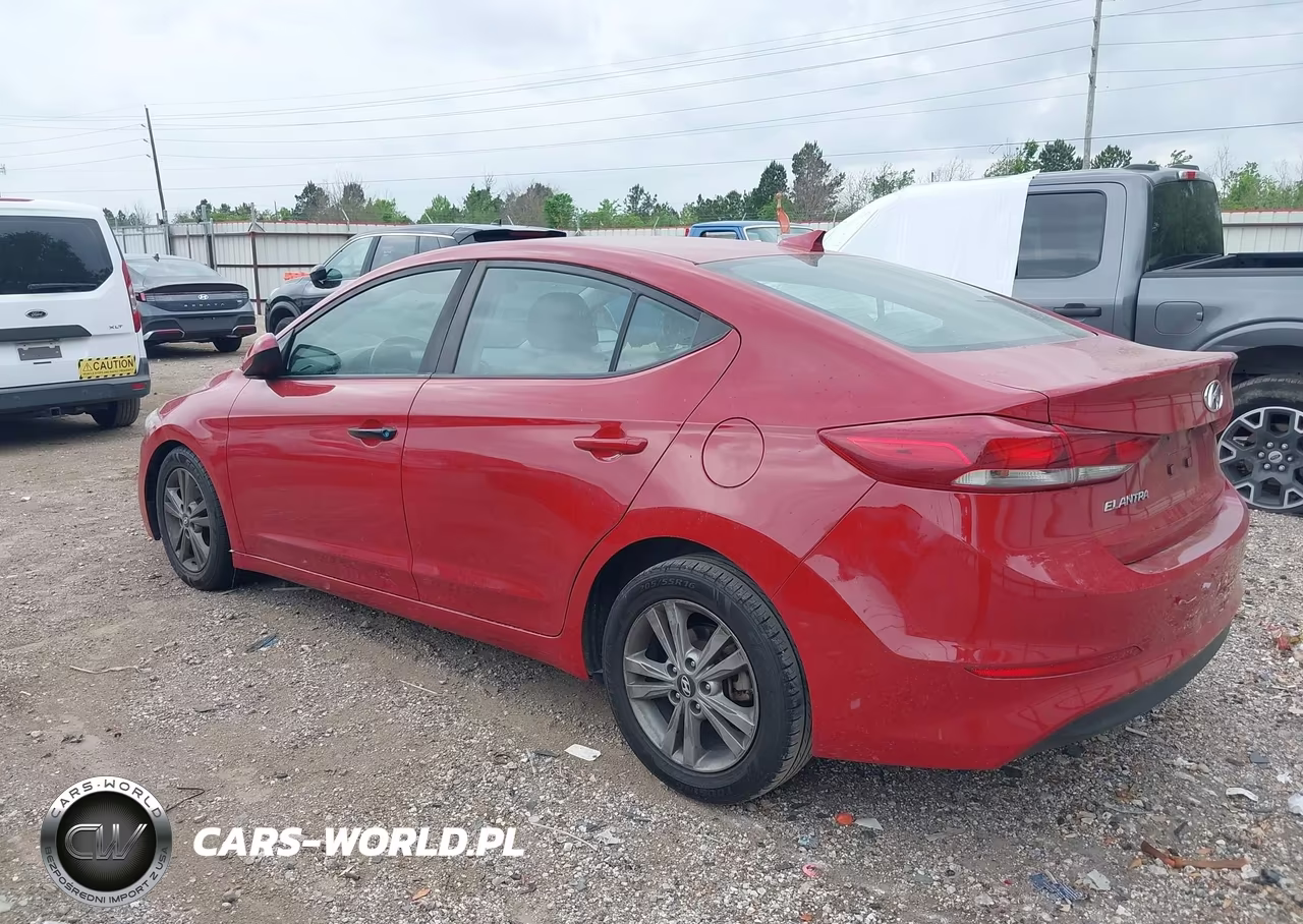 2018 Hyundai Elantra Sel VIN:5NPD84LF5JH242899 - 3