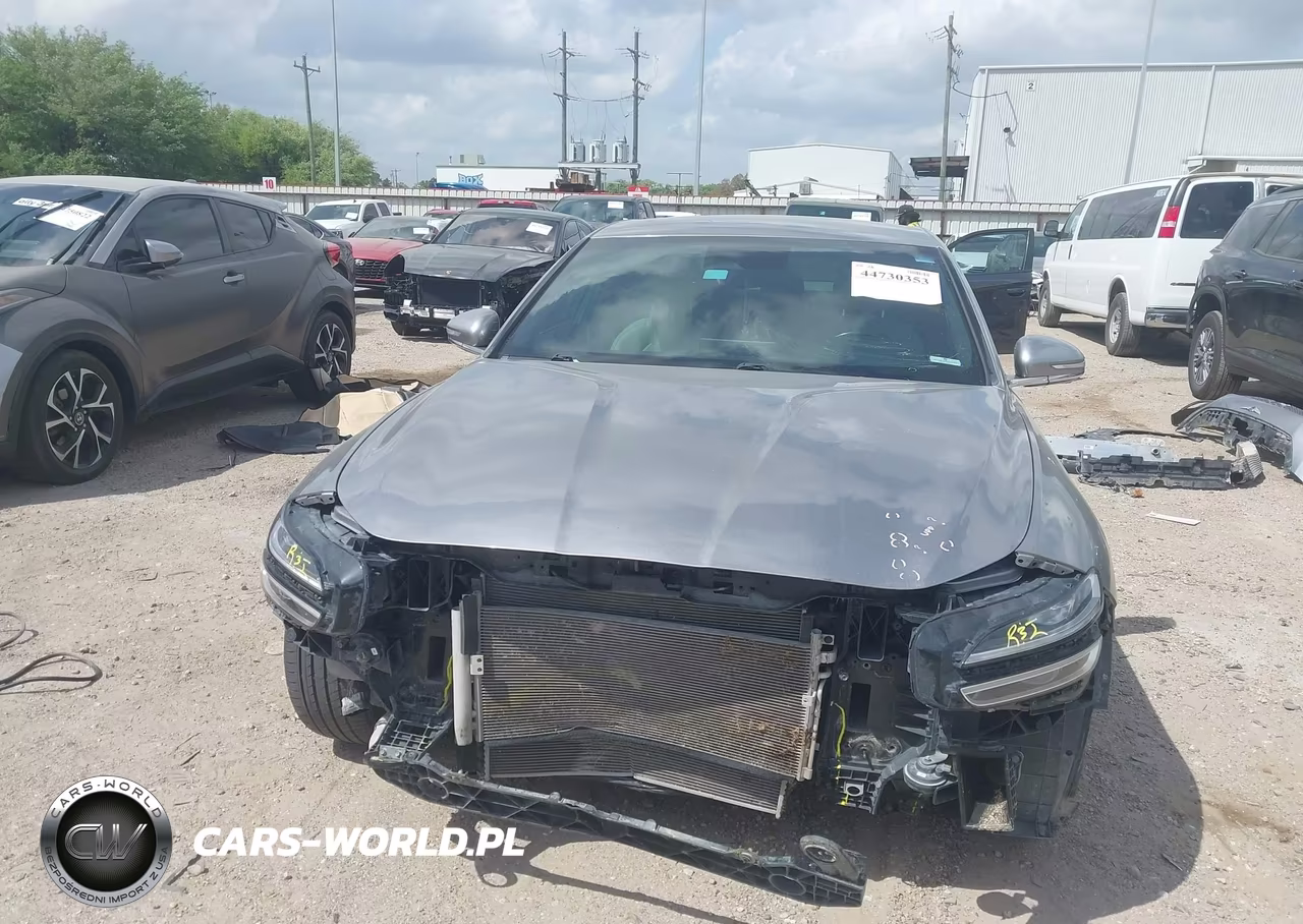 2022 Genesis G70 2.0T Rwd VIN:KMTG34TA1NU094618 - 13