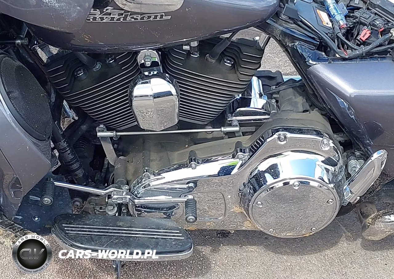 2014 Harley-Davidson Flhx Street Glide VIN:1HD1KBM10EB696043 - 9
