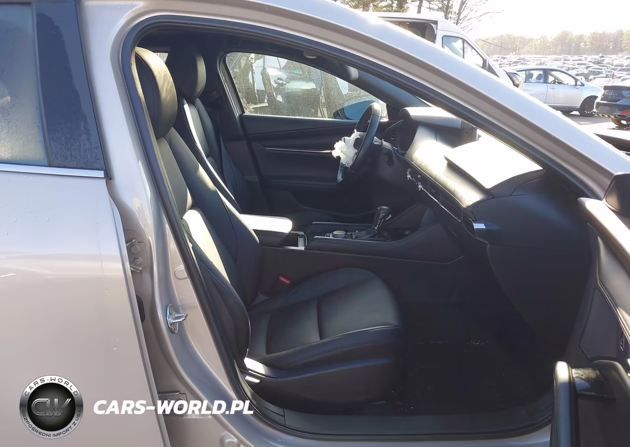 2024 Mazda Mazda3 2.5 S Preferred VIN:JM1BPALMXR1653595 - 5
