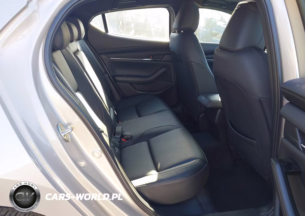 2024 Mazda Mazda3 2.5 S Preferred VIN:JM1BPALMXR1653595 - 8