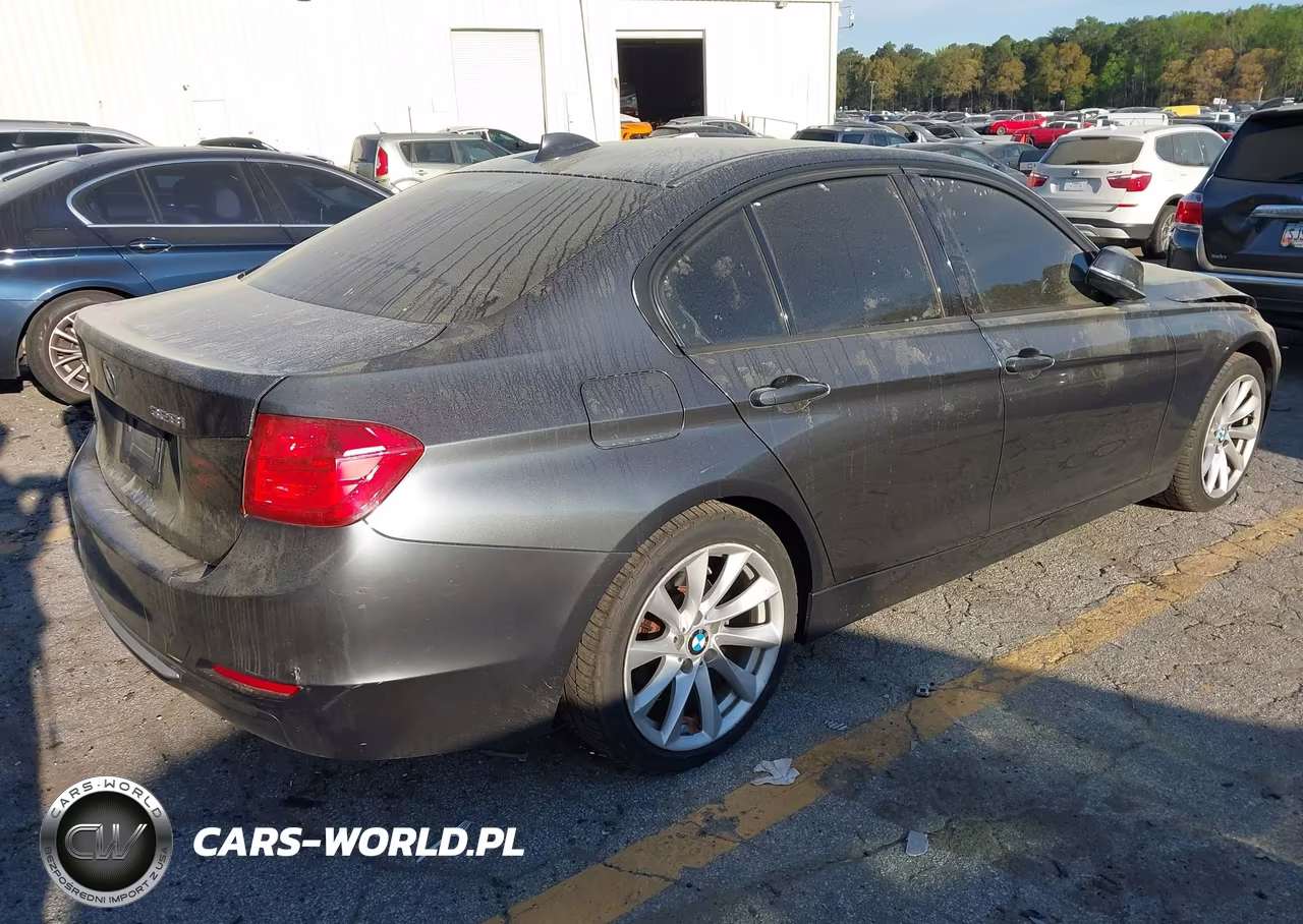 2013 BMW 328I xDrive VIN:WBA3B5G56DNS03681 - 4