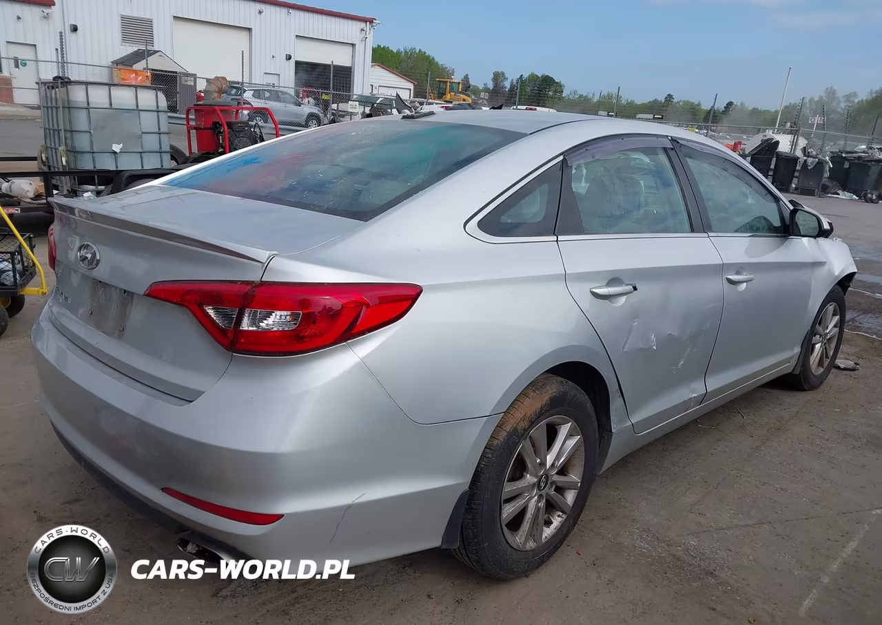 2017 Hyundai Sonata VIN:5NPE24AF3HH595189 - 4