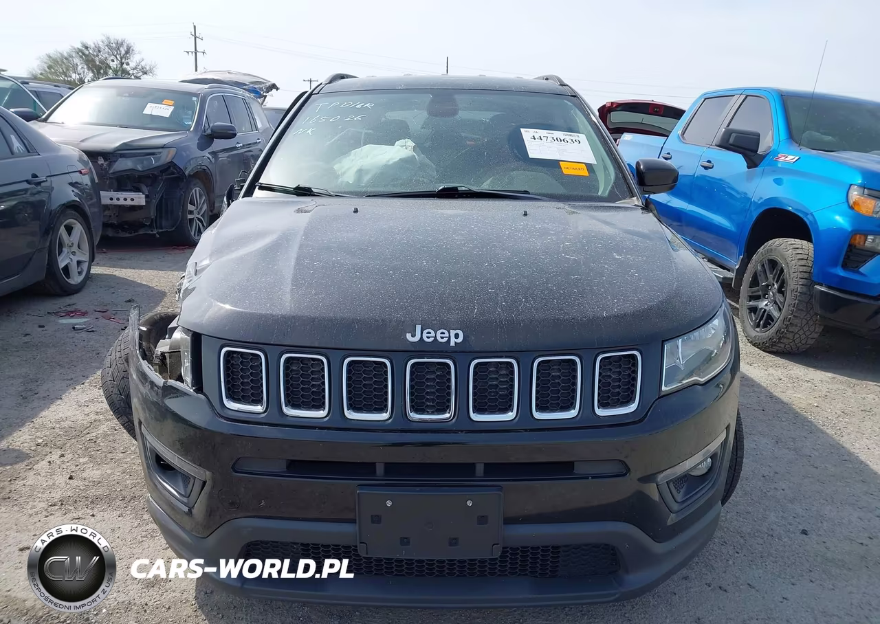 2018 Jeep Compass Latitude 4X4 VIN:3C4NJDBB2JT361064 - 12