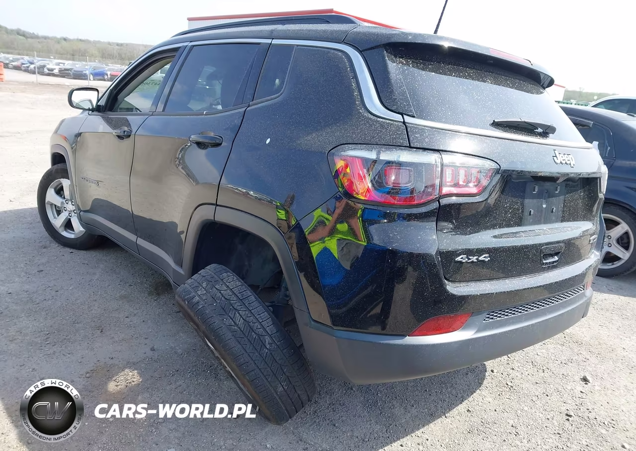 2018 Jeep Compass Latitude 4X4 VIN:3C4NJDBB2JT361064 - 6
