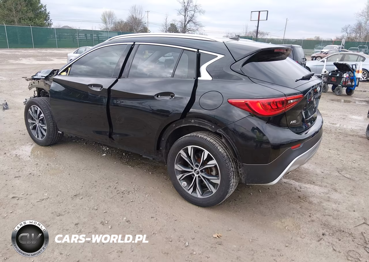 2018 Infiniti Qx30 Luxe VIN:SJKCH5CR3JA005666 - 3