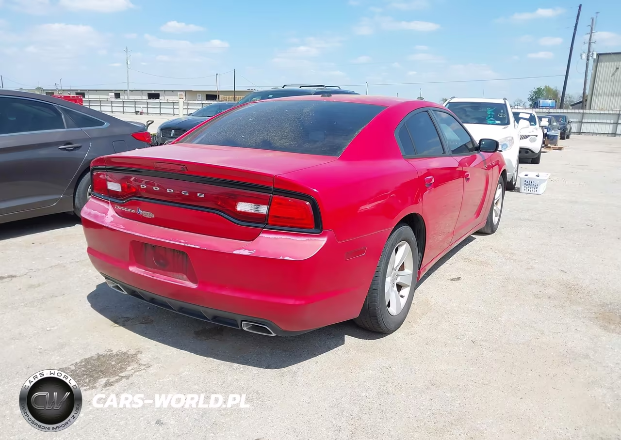 2013 Dodge Charger Sxt VIN:2C3CDXHG1DH605372 - 4
