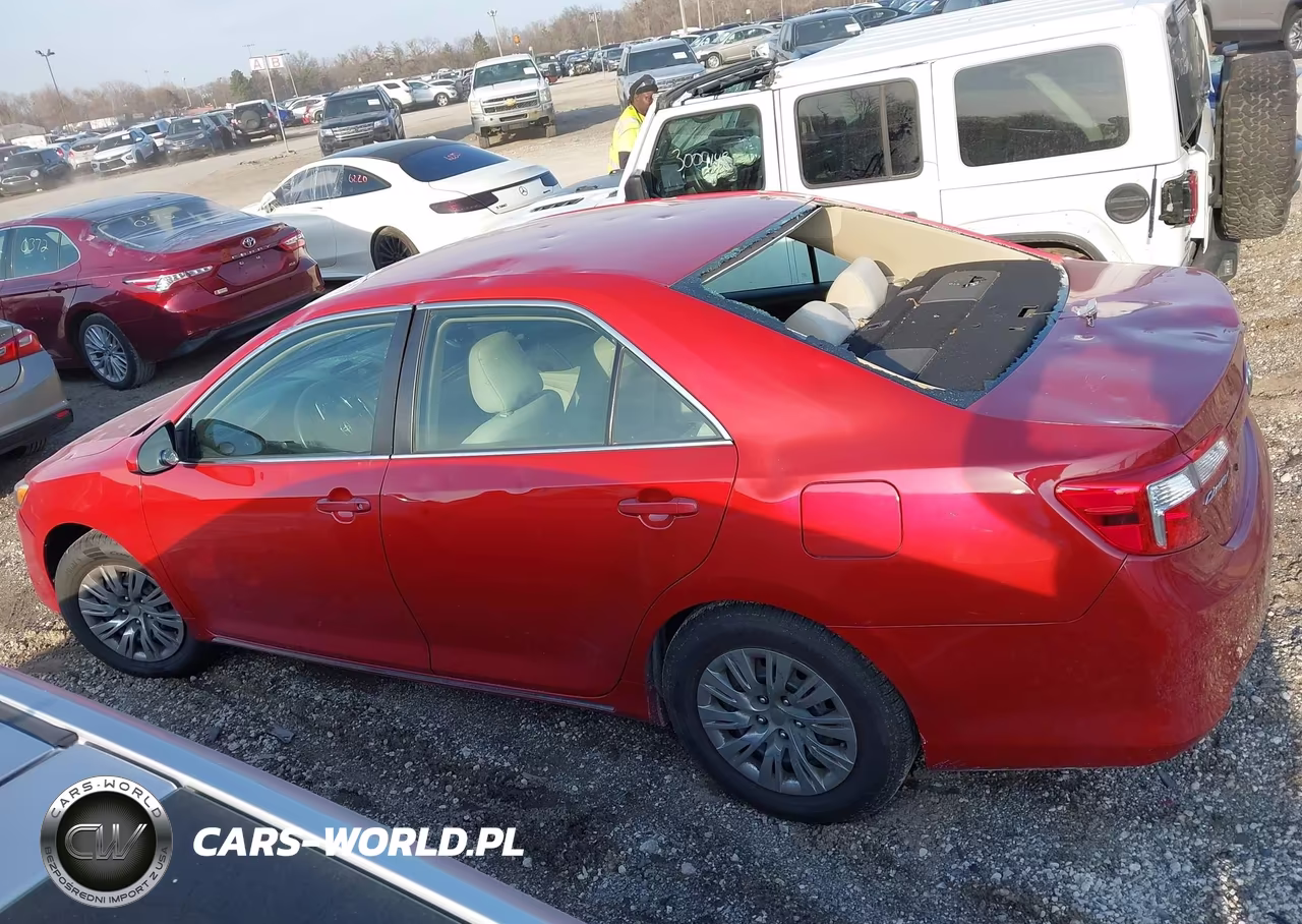 2014 Toyota Camry Le VIN:4T4BF1FK7ER348014 - 14