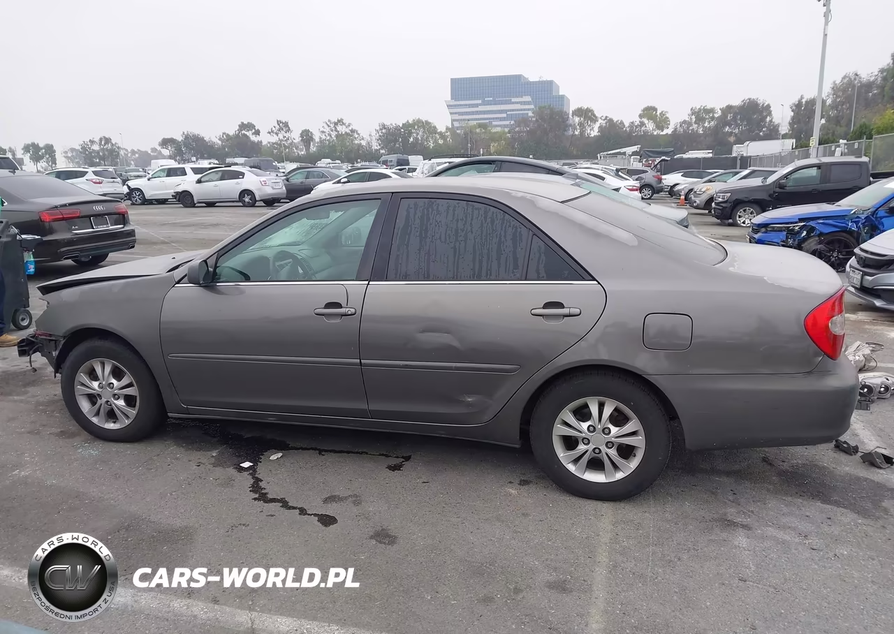 2004 Toyota Camry Le V6 VIN:4T1BF32K64U588794 - 15
