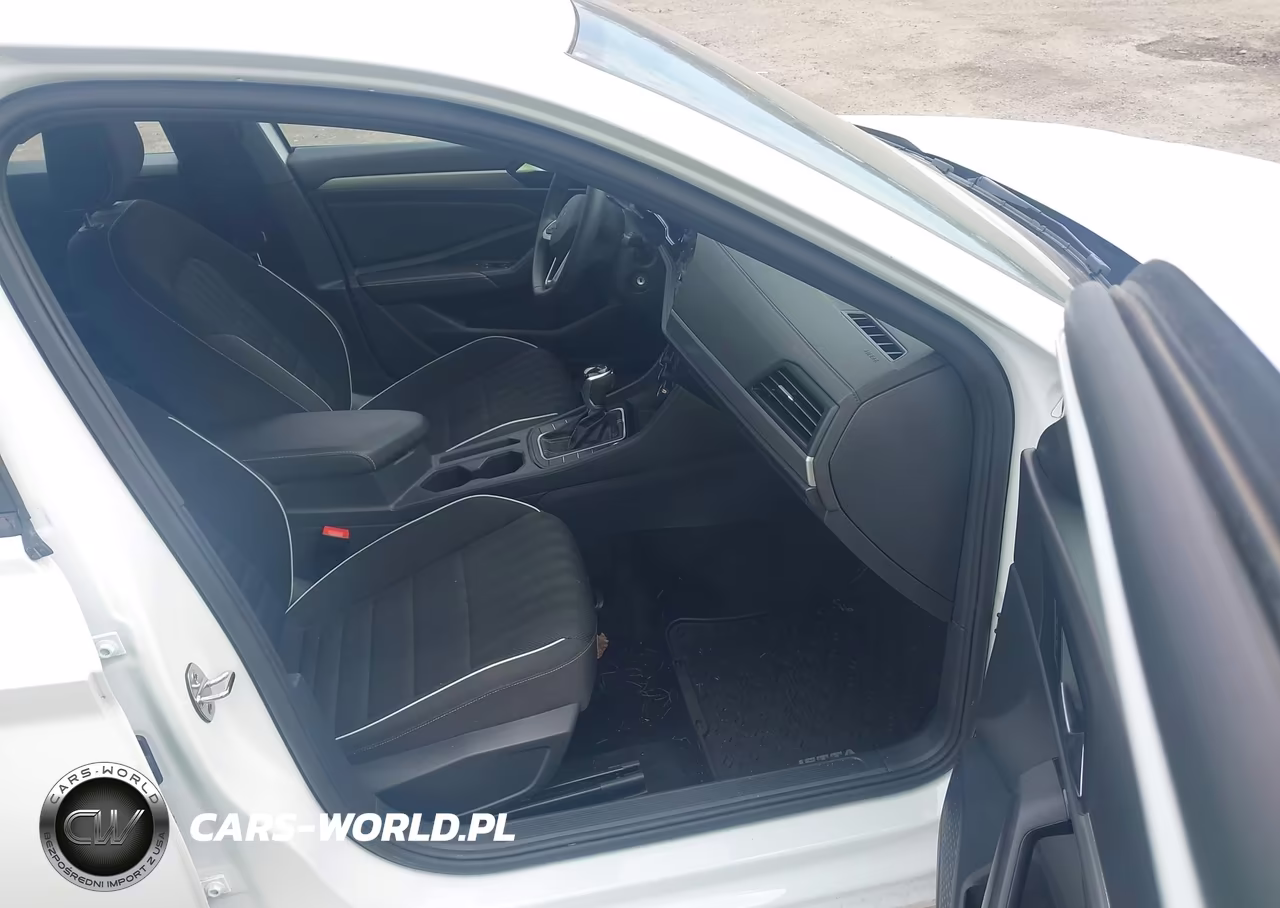 2024 Volkswagen Jetta 1.5T Sport VIN:3VWBM7BU4RM038313 - 5
