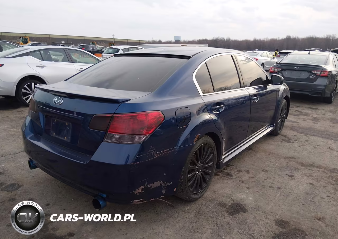 2010 Subaru Legacy 2.5Gt Limited VIN:4S3BMFK6XA1215222 - 4