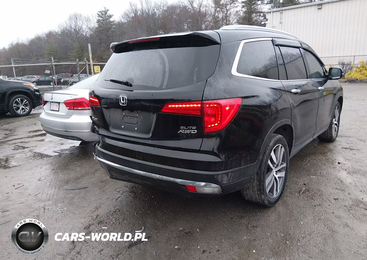 2017 Honda Pilot Elite VIN:5FNYF6H09HB064611 - 4