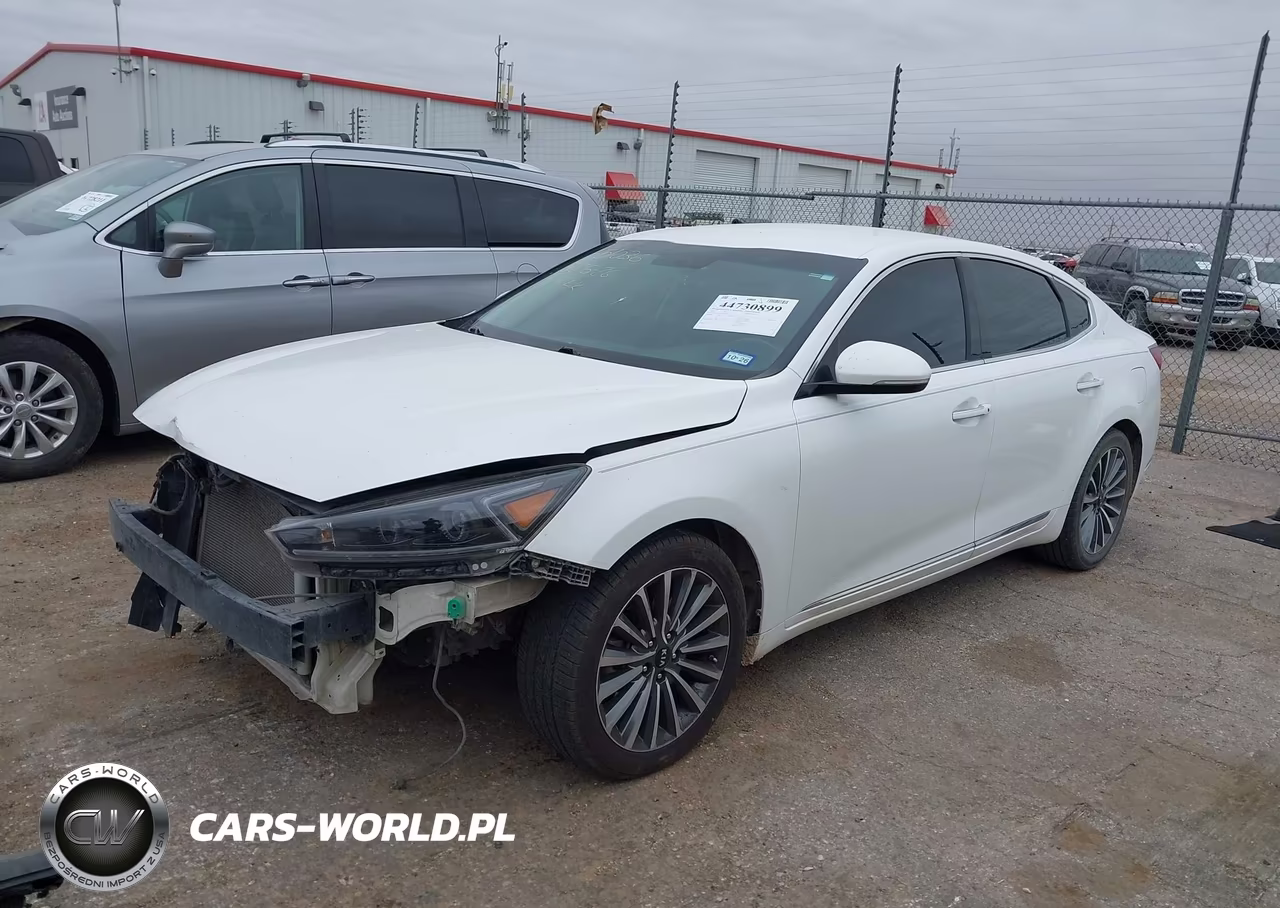 2018 Kia Cadenza Premium VIN:KNALB4J10J5103992 - 2