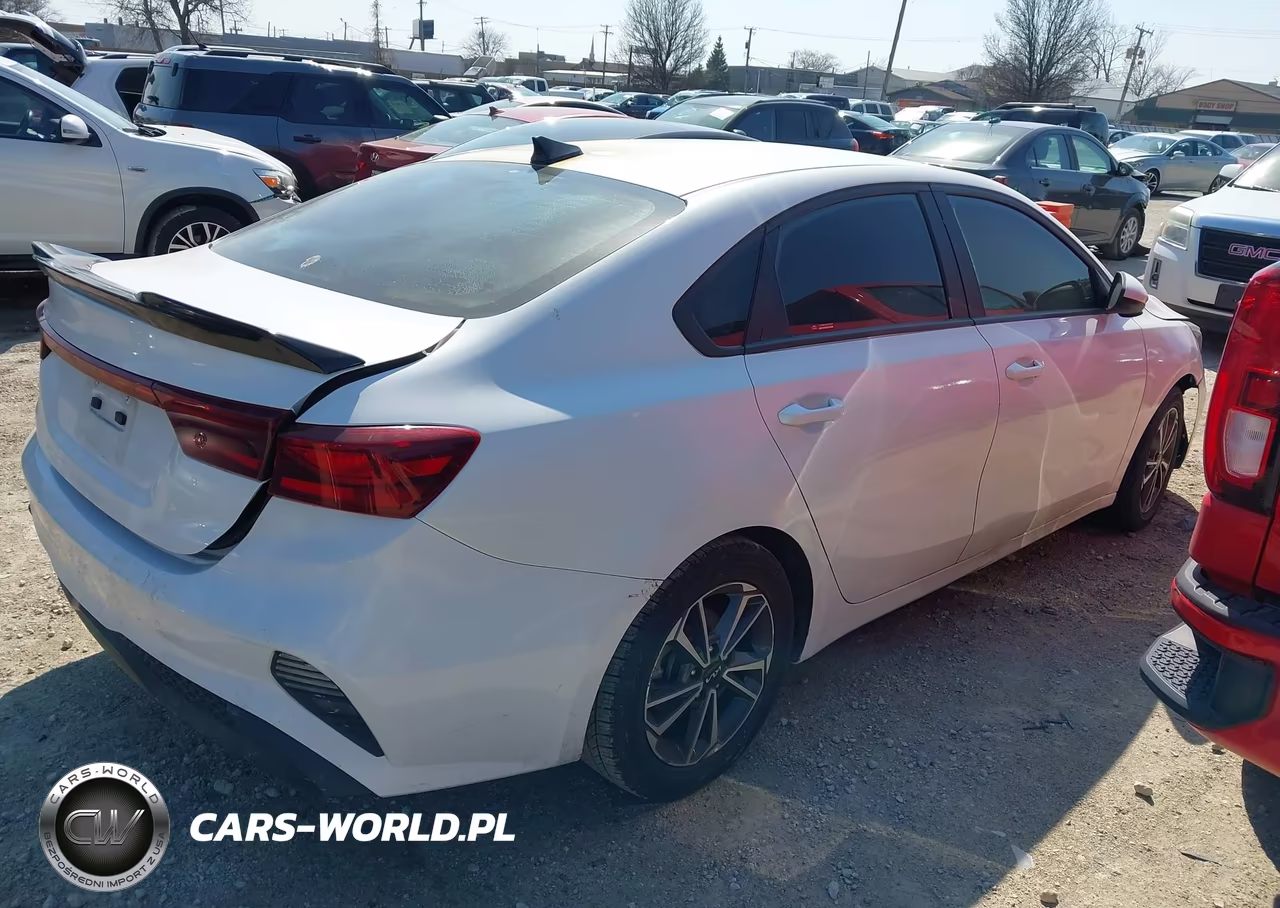 2023 Kia Forte Lxs VIN:3KPF24AD7PE544848 - 4