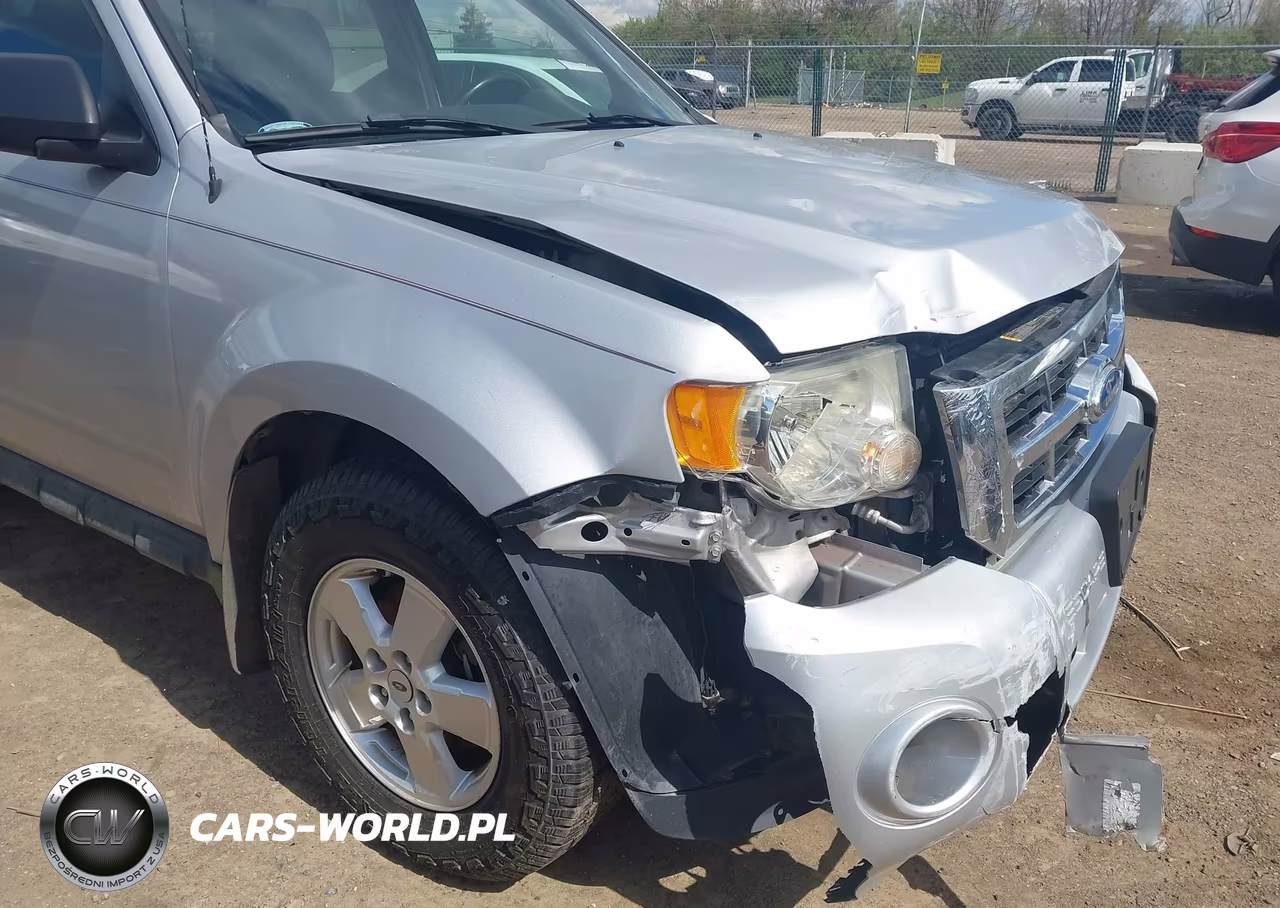 2011 Ford Escape Xlt VIN:1FMCU0DG6BKB72075 - 6