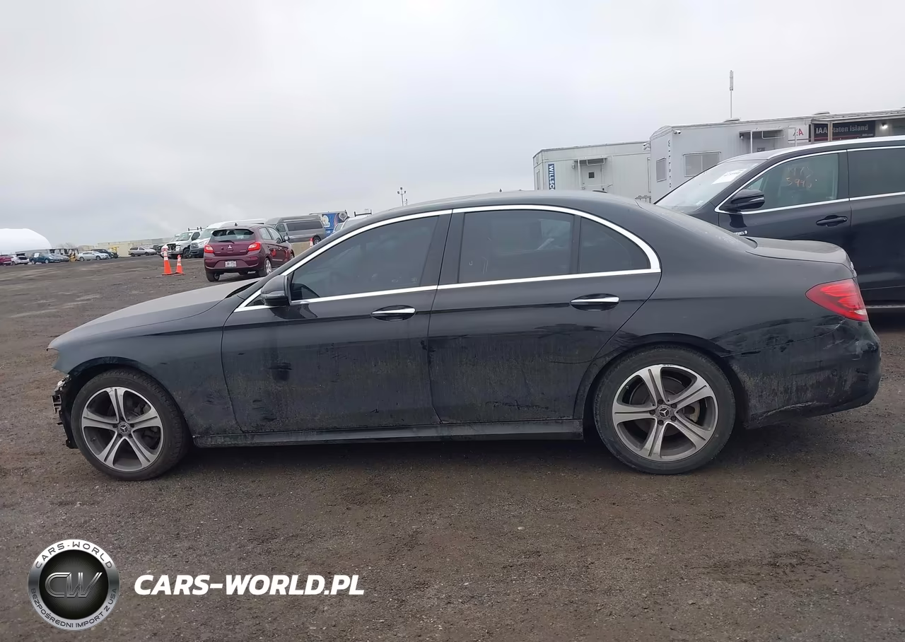 2018 Mercedes-Benz E 300 4Matic VIN:WDDZF4KBXJA370790 - 14