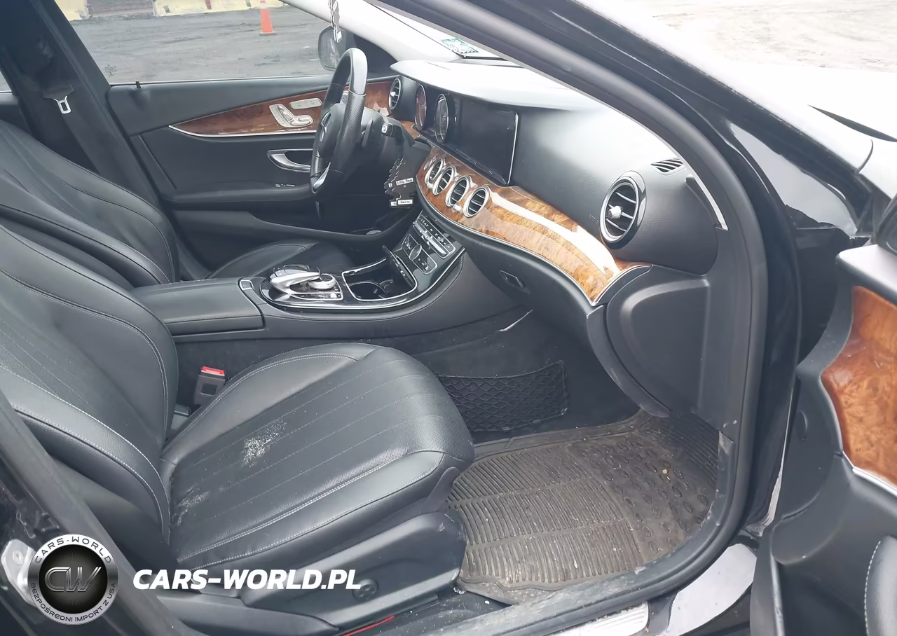 2018 Mercedes-Benz E 300 4Matic VIN:WDDZF4KBXJA370790 - 5