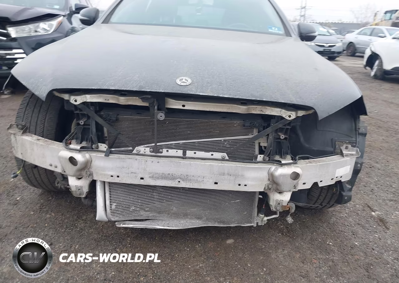 2018 Mercedes-Benz E 300 4Matic VIN:WDDZF4KBXJA370790 - 6