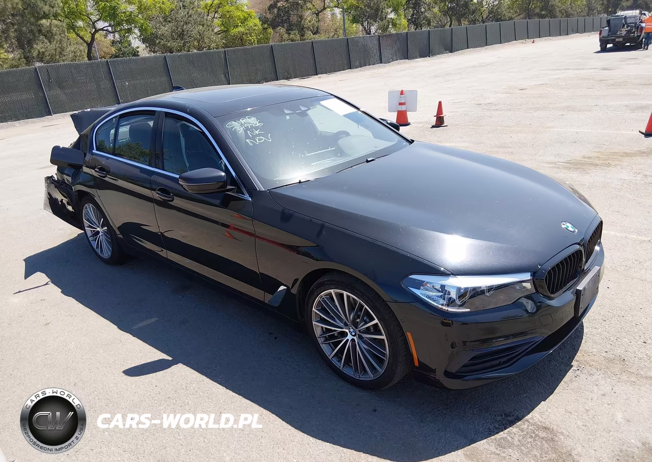 2019 BMW 530I