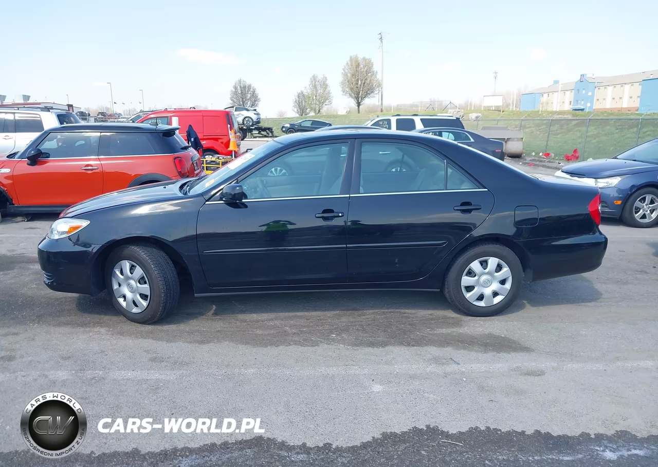 2003 Toyota Camry Le VIN:4T1BE32K43U127515 - 14