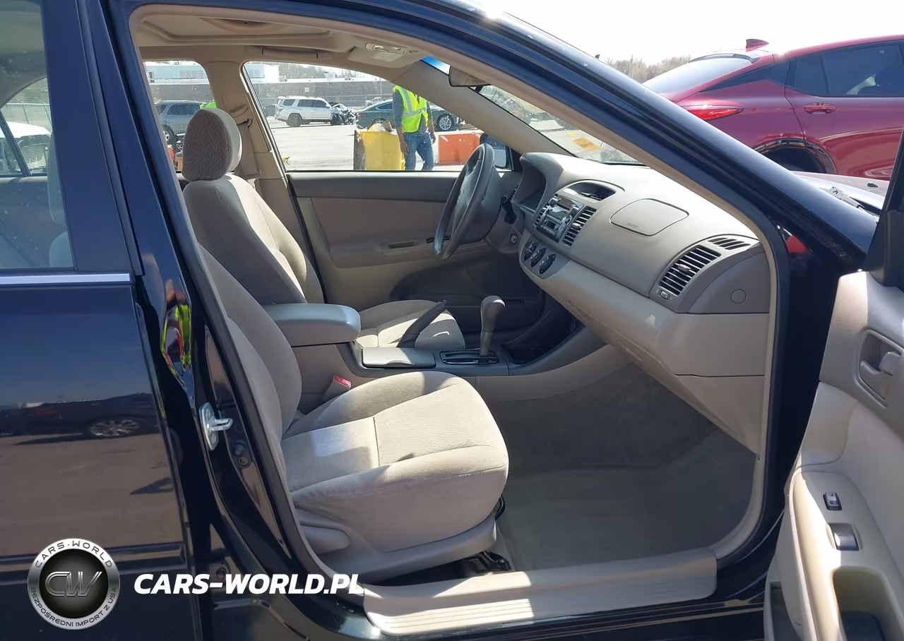2003 Toyota Camry Le VIN:4T1BE32K43U127515 - 5