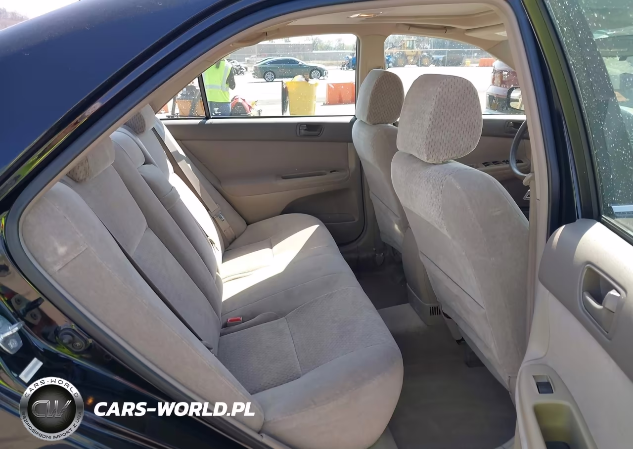 2003 Toyota Camry Le VIN:4T1BE32K43U127515 - 8