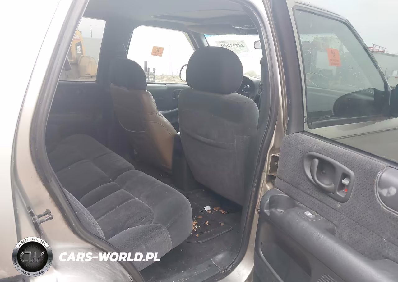 2000 Chevrolet Blazer VIN:1GNDT13W2Y2185674 - 8