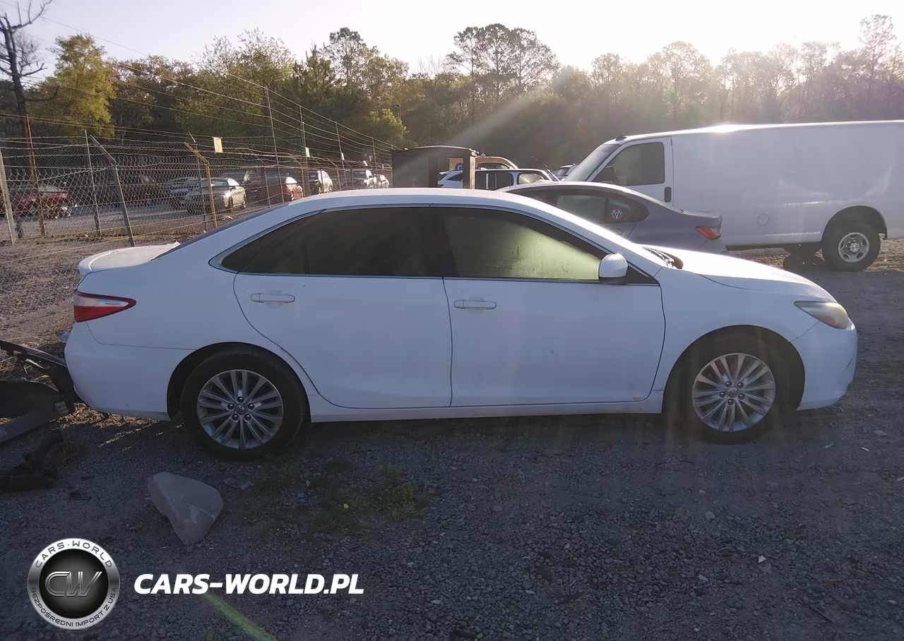 2017 Toyota Camry Se VIN:4T1BF1FK2HU390086 - 13
