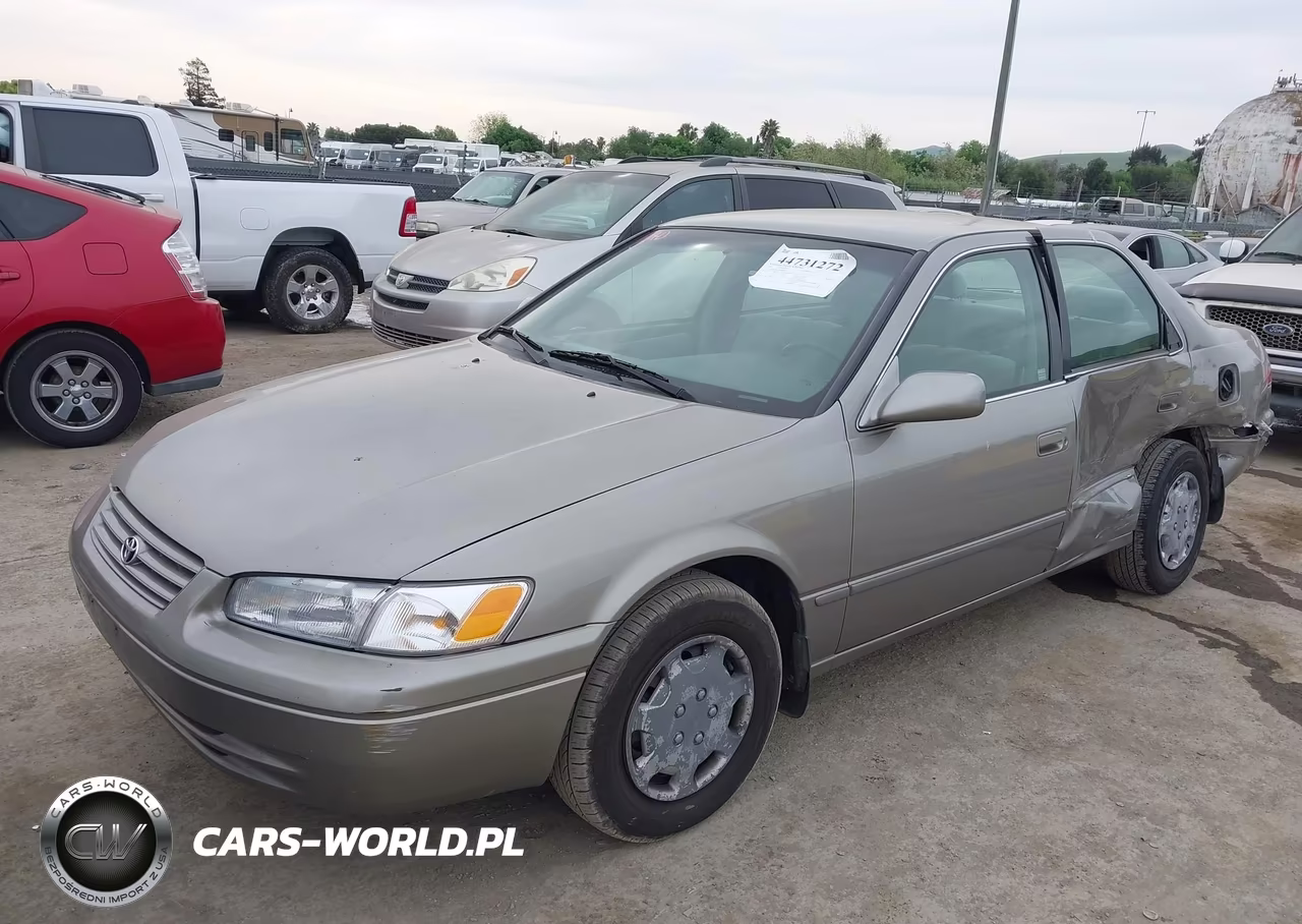 1998 Toyota Camry Le VIN:JT2BG28K0W0199882 - 2