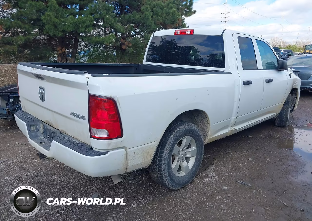 2017 Ram 1500 Express 4X4 6'4 Box VIN:1C6RR7FG2HS589263 - 4