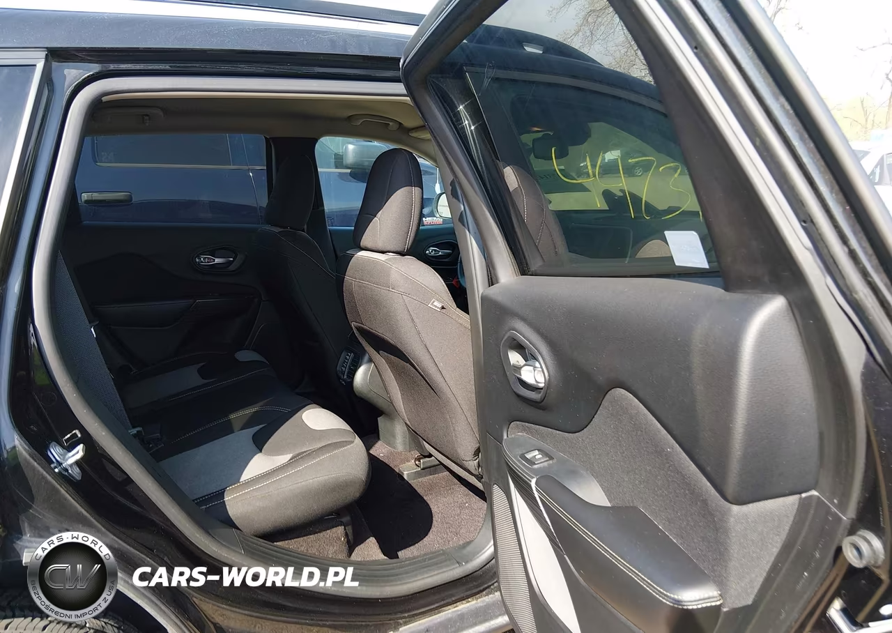 2016 Jeep Cherokee Sport VIN:1C4PJMAB3GW290034 - 8