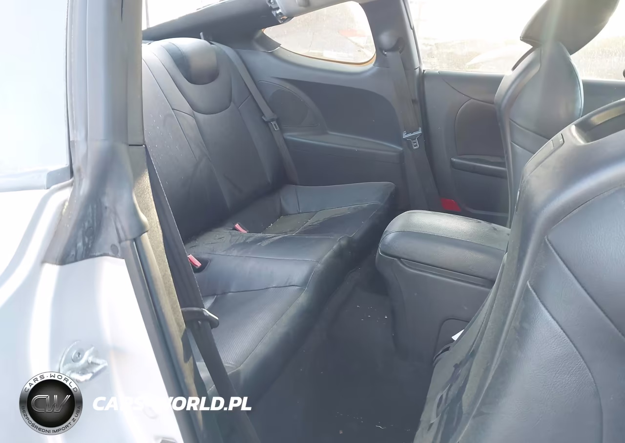 2011 Hyundai Genesis 3.8 Grand Touring VIN:KMHHU6KH7BU052052 - 8