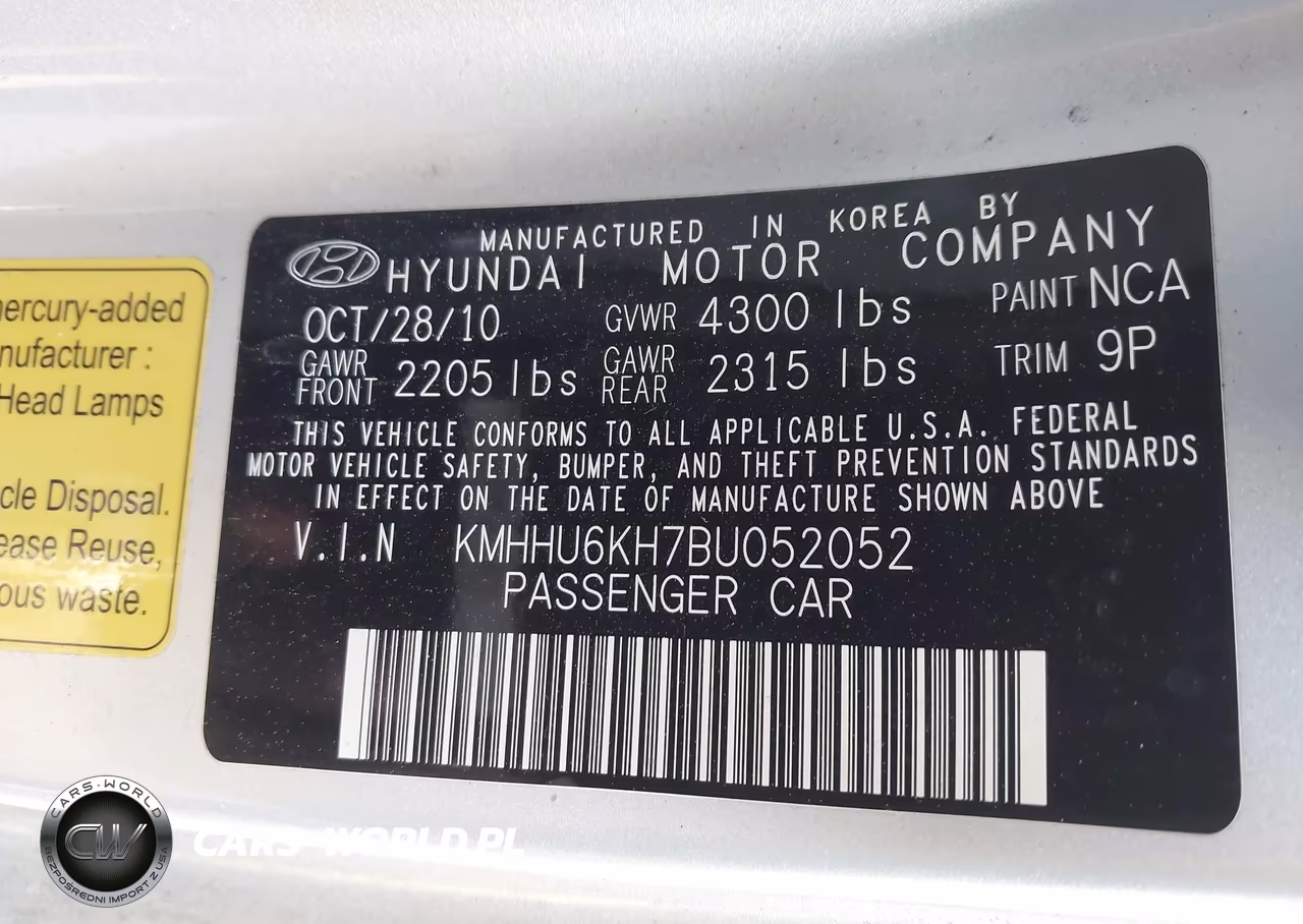 2011 Hyundai Genesis 3.8 Grand Touring VIN:KMHHU6KH7BU052052 - 9