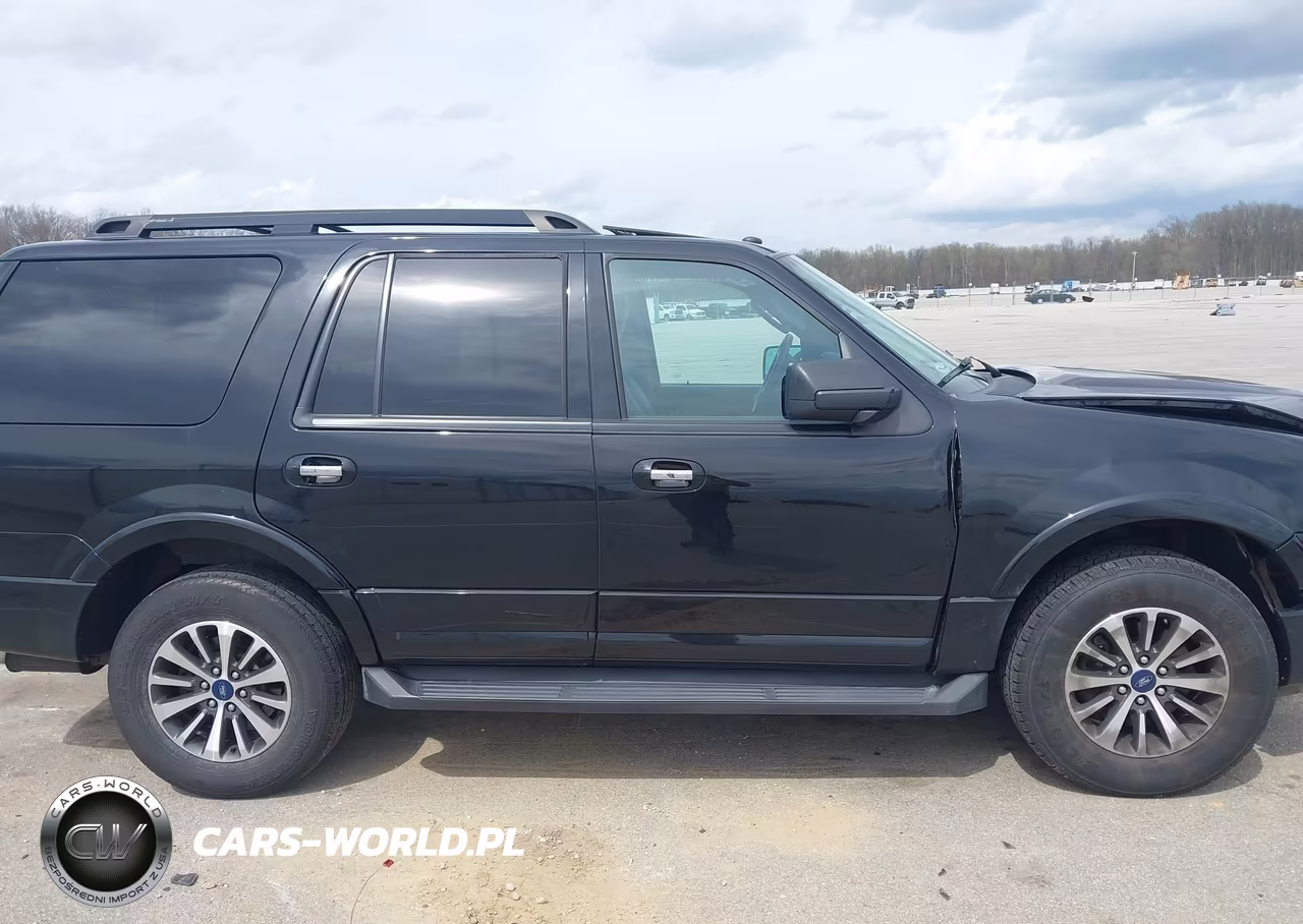 2016 Ford Expedition Xlt VIN:1FMJU1JT7GEF55995 - 13