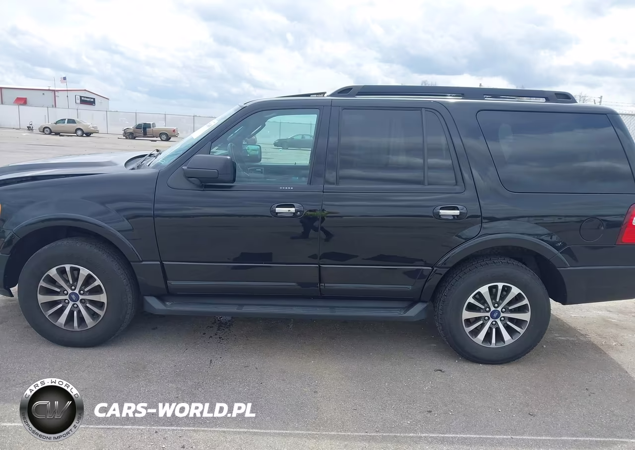 2016 Ford Expedition Xlt VIN:1FMJU1JT7GEF55995 - 14