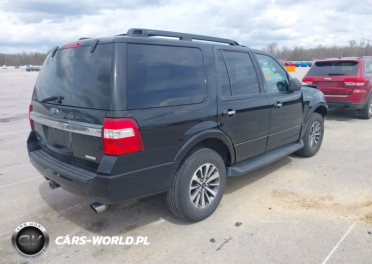 2016 Ford Expedition Xlt VIN:1FMJU1JT7GEF55995 - 4