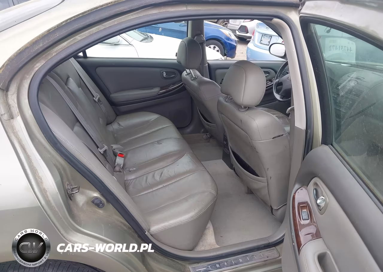 2000 Infiniti I30 Luxury-Touring VIN:JNKCA31A3YT206747 - 8