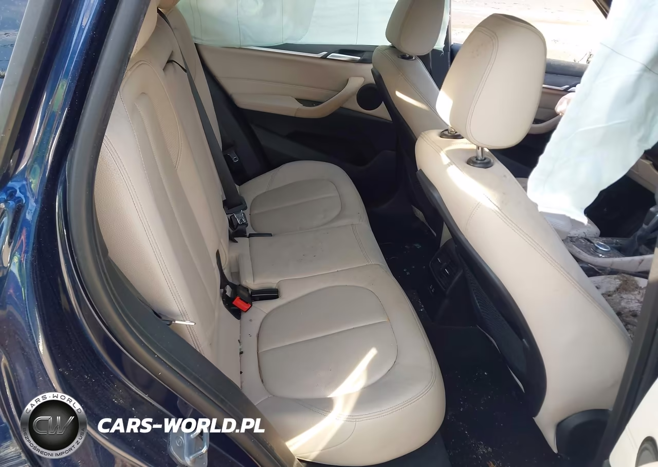 2018 BMW X1 xDrive28I VIN:WBXHT3C3XJ3H32501 - 8