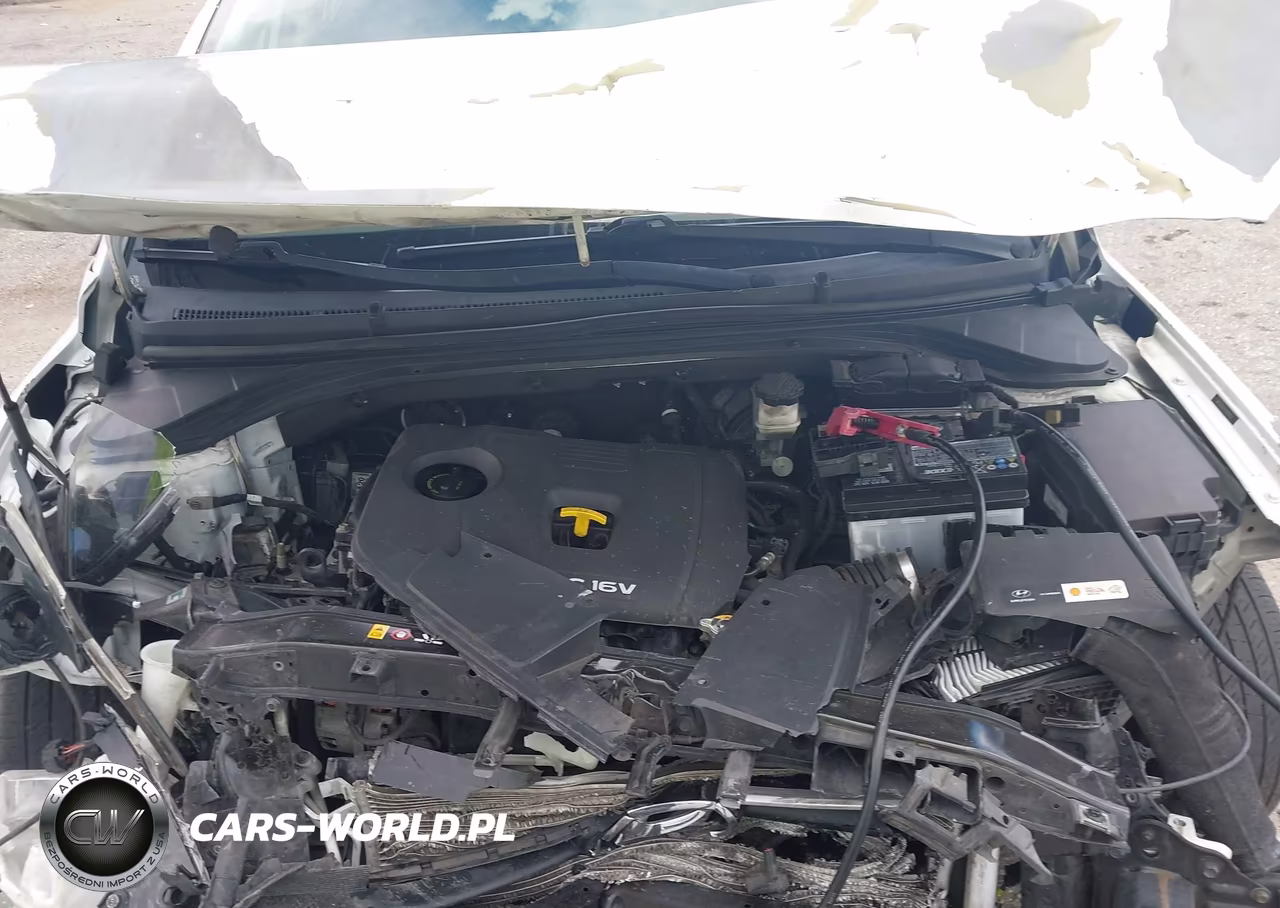 2018 Hyundai Elantra Sel VIN:5NPD84LF4JH301957 - 10