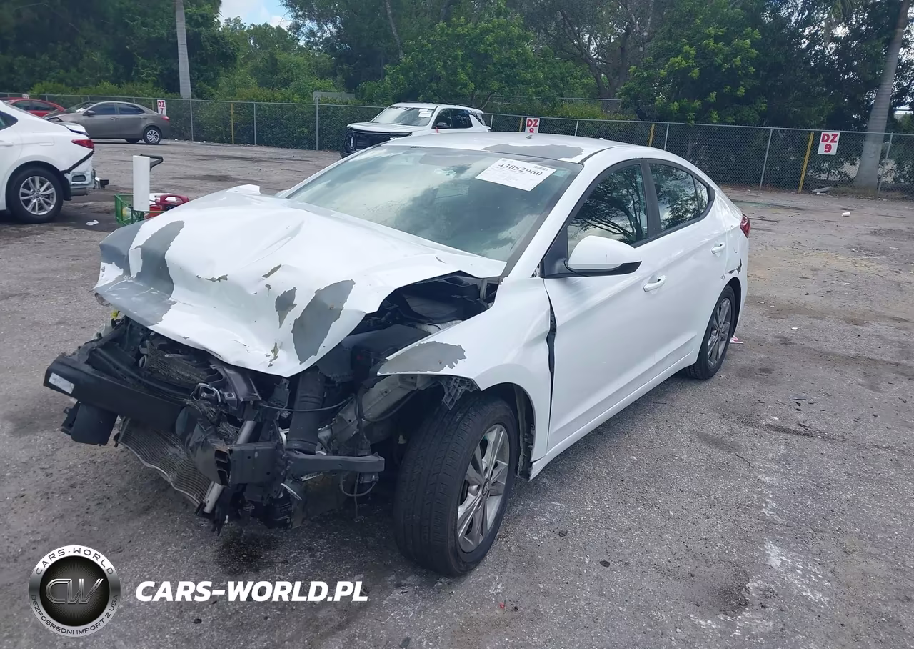 2018 Hyundai Elantra Sel VIN:5NPD84LF4JH301957 - 18