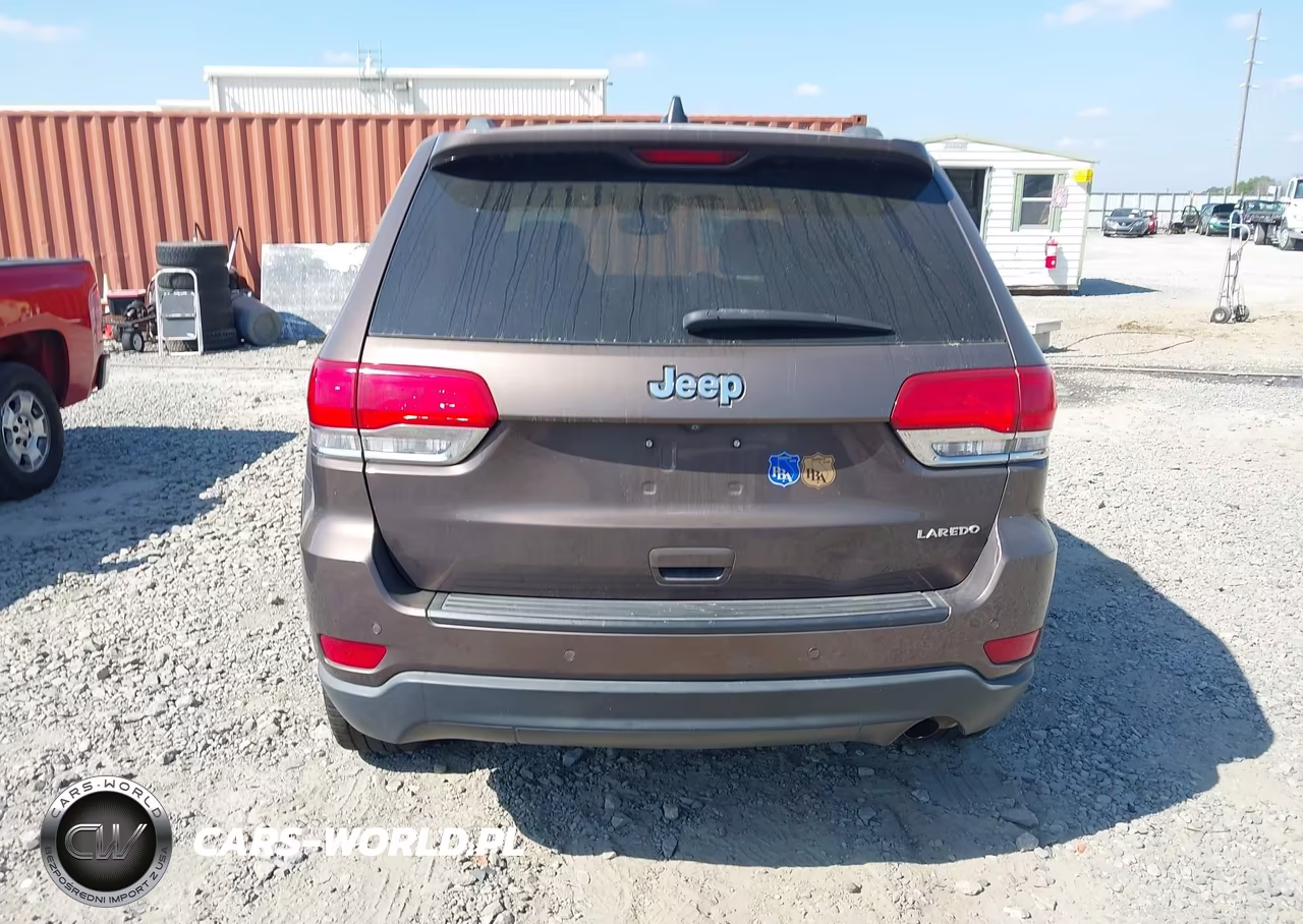2018 Jeep Grand Cherokee Laredo E 4X2 VIN:1C4RJEAG5JC304843 - 16