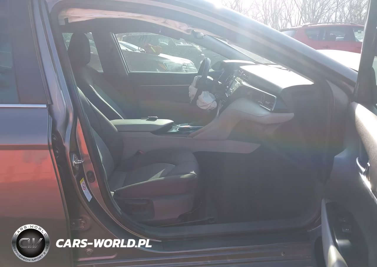 2019 Toyota Camry Le VIN:4T1B11HK2KU202993 - 5