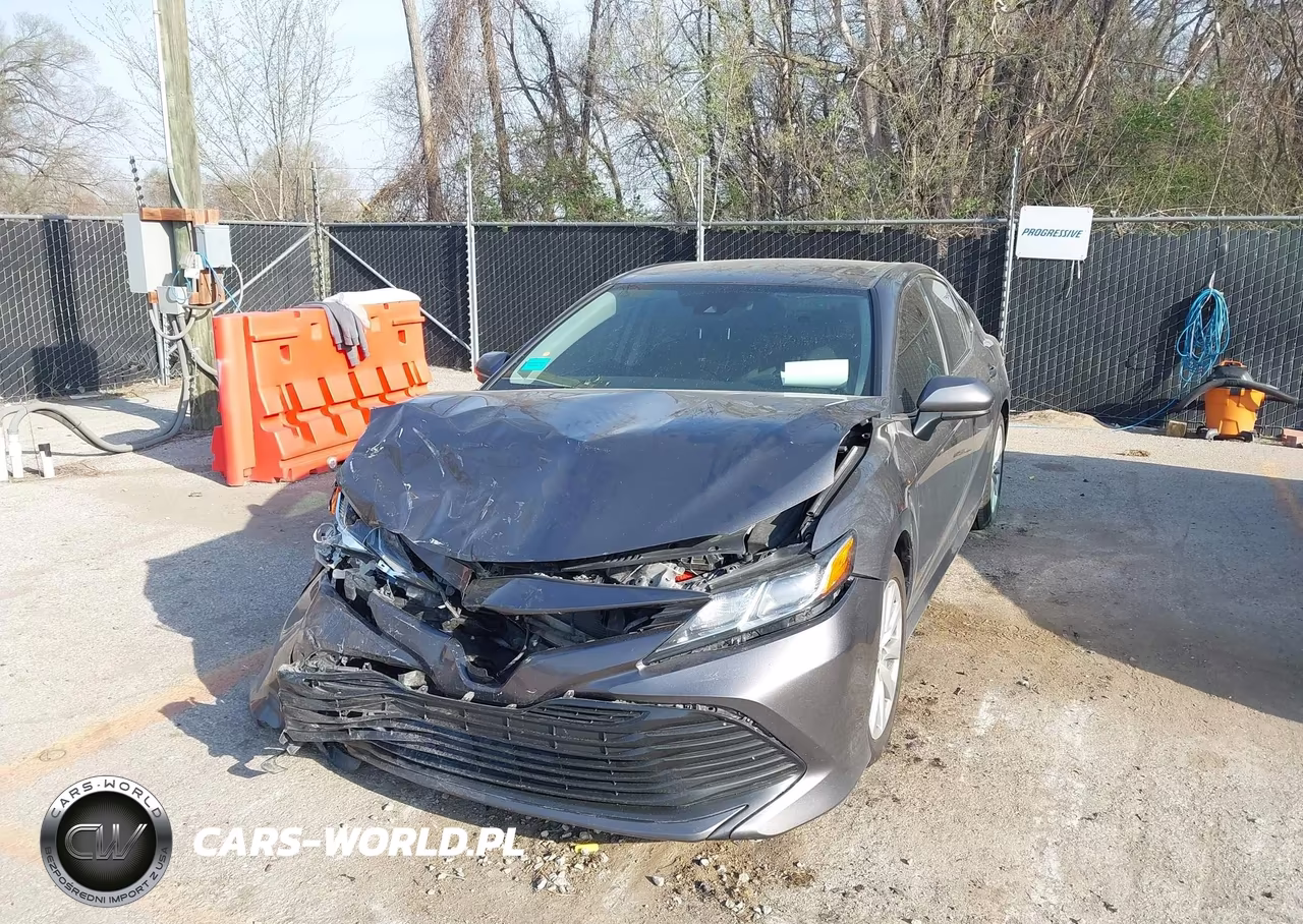2019 Toyota Camry Le VIN:4T1B11HK2KU202993 - 6