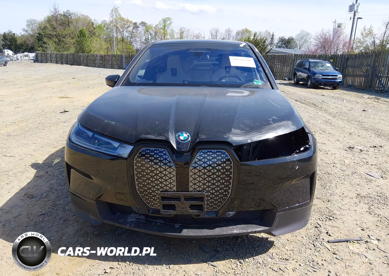 2023 BMW Ix xDrive50 VIN:WB523CF0XPCM07837 - 13