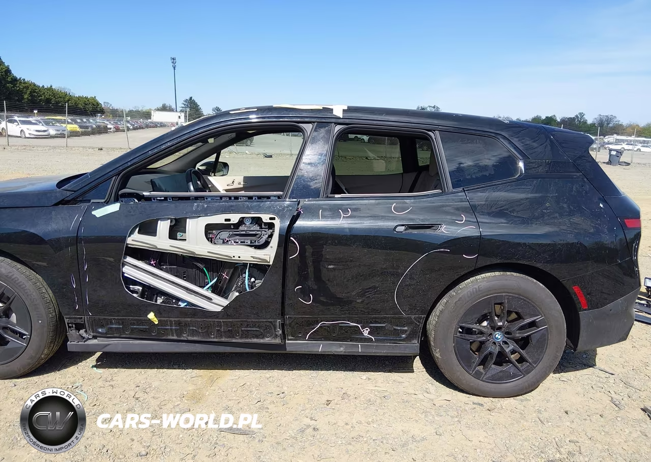 2023 BMW Ix xDrive50 VIN:WB523CF0XPCM07837 - 15