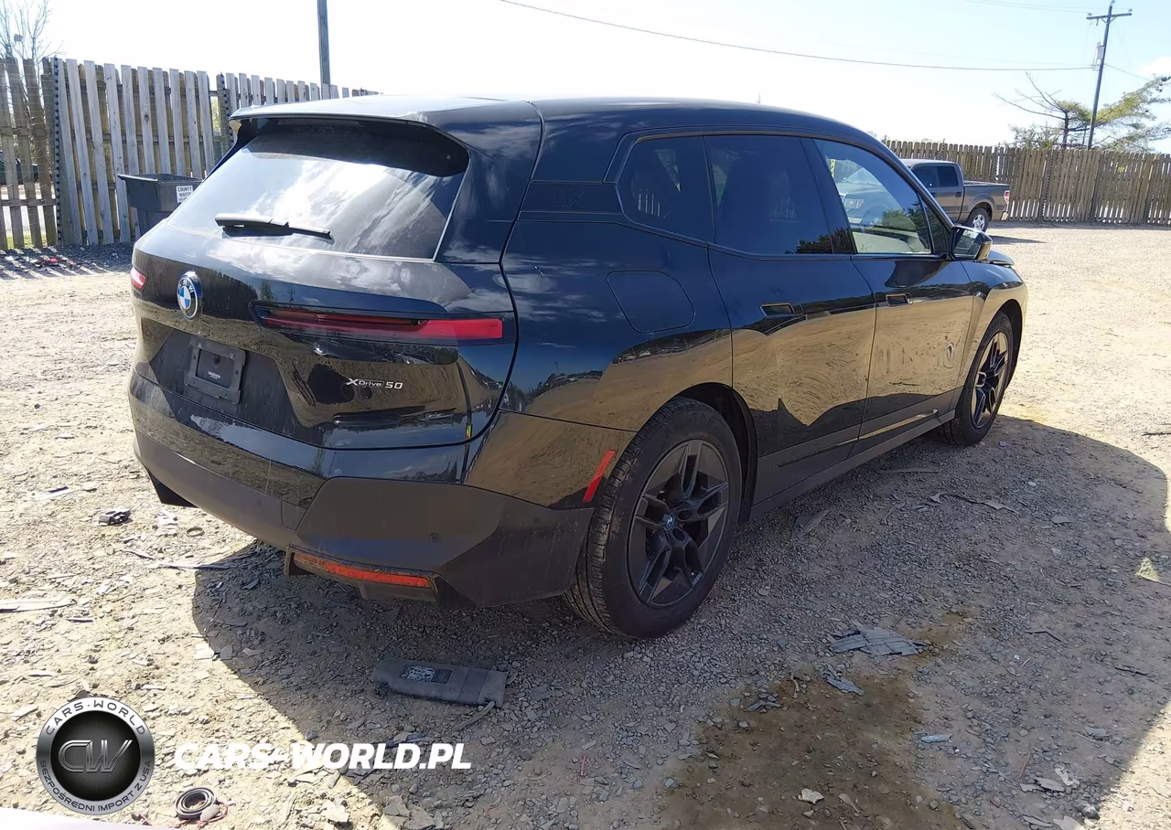 2023 BMW Ix xDrive50 VIN:WB523CF0XPCM07837 - 4
