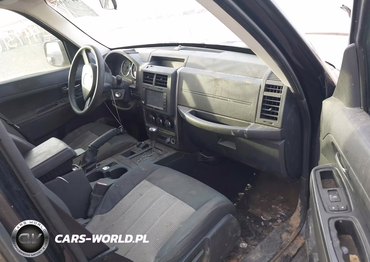 2009 Jeep Liberty Sport VIN:1J8GN28K69W553840 - 5