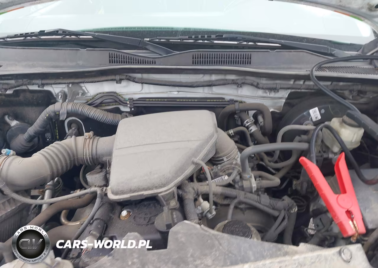 2018 Toyota Tacoma Sr VIN:5TFRX5GN9JX126576 - 10